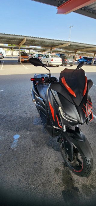 Yamaha Xmax 125cc Iron Max (ABS) - SOLO 10.700 km