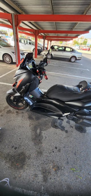 Yamaha Xmax 125cc Iron Max (ABS) - SOLO 10.700 km