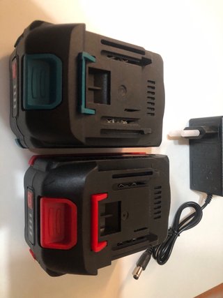 2 Baterías 21V 3000mA + Cargador tipo makita
