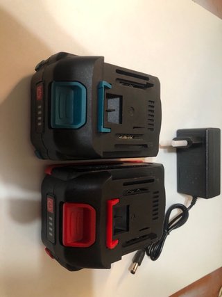 2 Baterías 21V 3000mA + Cargador tipo makita