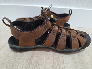 Sandalias Keen Clearwater Cuero Marrón
