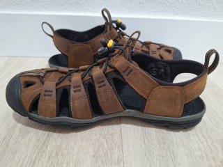 Sandalias Keen Clearwater Cuero Marrón