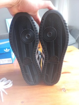 Zapatillas Adidas TOP 10 44 Negras y Blancas