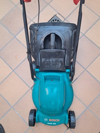 Cortacésped Bosch Rotak 320