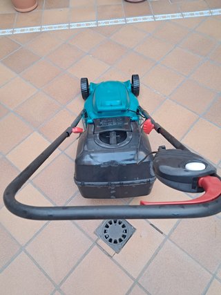 Cortacésped Bosch Rotak 320