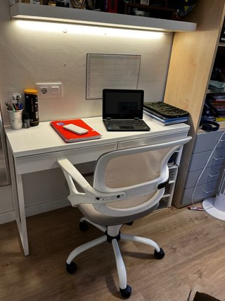 2 unidades de Escritorios o recibidor en Blanco