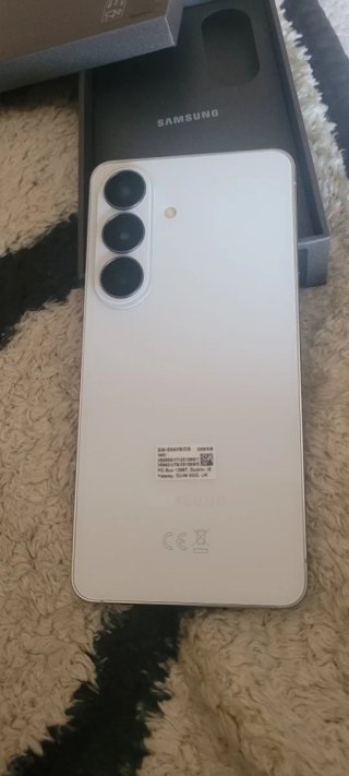 Samsung Galaxy S26 Caja Gris