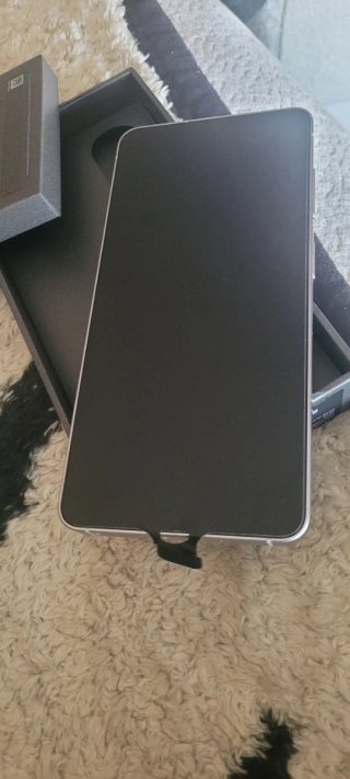 Samsung Galaxy S26 Caja Gris
