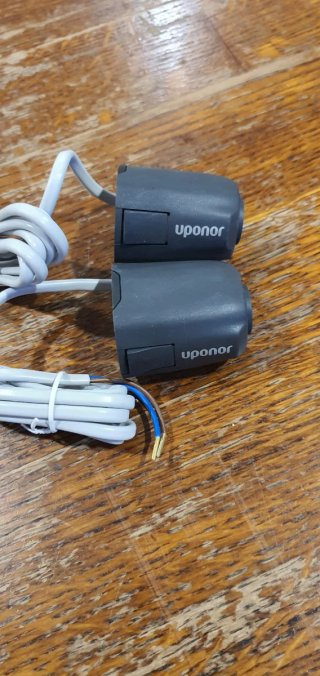 Actuador Uponor Vario MC FT 230V 1W IP54