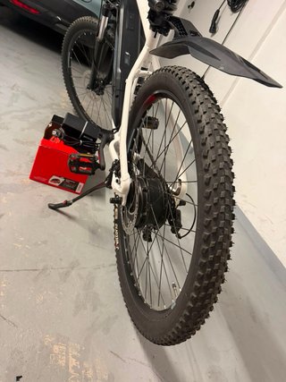 Bicicleta Eléctrica Blanca talla L