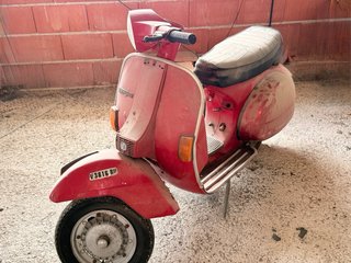 Vespa 200 Iris Roja/Rosa