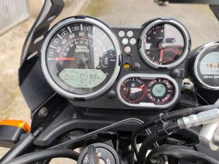 Royal Enfield Himalayan Negra 2021