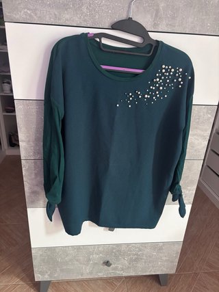 Conjunto Stradivarius Camiseta Verde y Falda XL