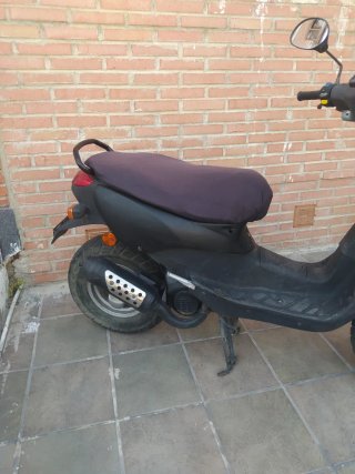 Peugeot Trekker Negra Automática