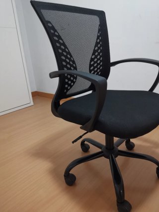 Escritorio plegable blanco y silla escritorio negr