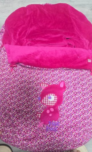 Saco de invierno Tuc Tuc rosa con forro de capota