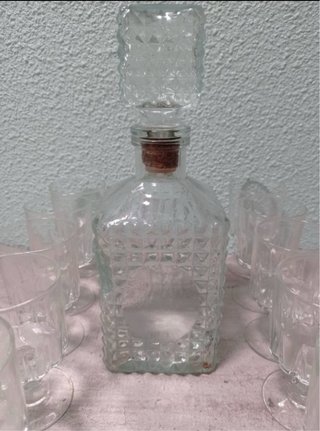 Juego de licor de cristal