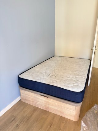 LIQUIDACIÓN-70% Cama abatible + Colchón