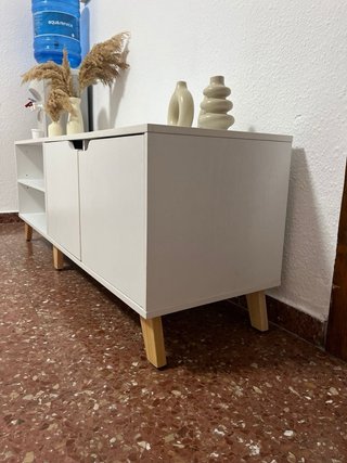 Mueble TV blanco madera