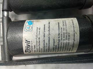 Bomba de pie Crivit con manómetro