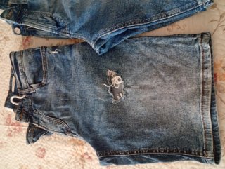 Bermudas vaqueras hombre rotas