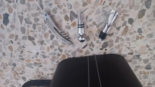 Botellero de piel con accesorios