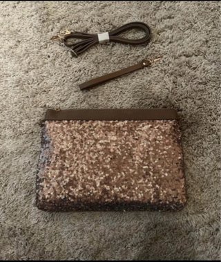 Bolso de lentejuelas marrón y dorado