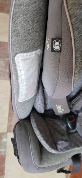 Silla coche Joie gris dispongo de 2 unidades