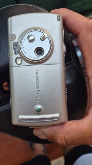 Sony Ericsson P990i Silver