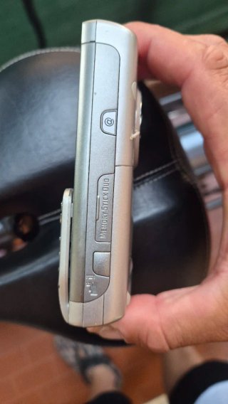 Sony Ericsson P990i Silver