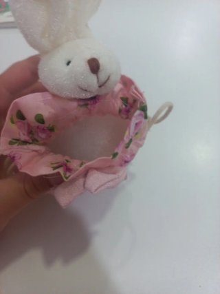 Bolsita de conejo rosa floral