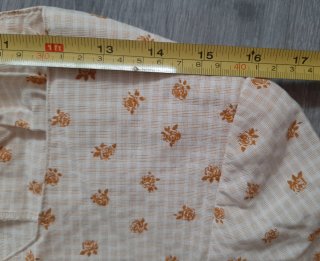 Blusa entallada manga corta estampada