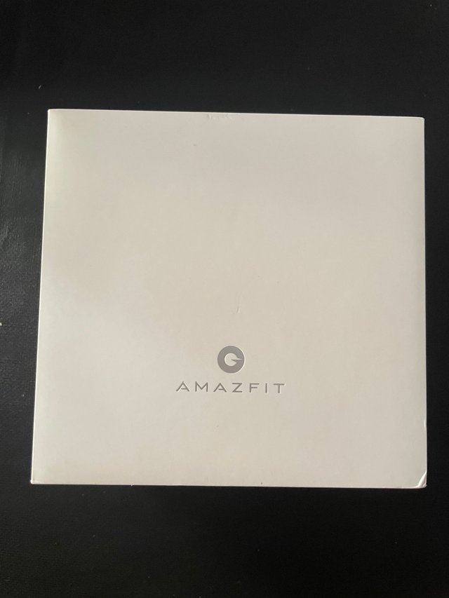 Reloj Amazfit A1811 Blanco y Rojo