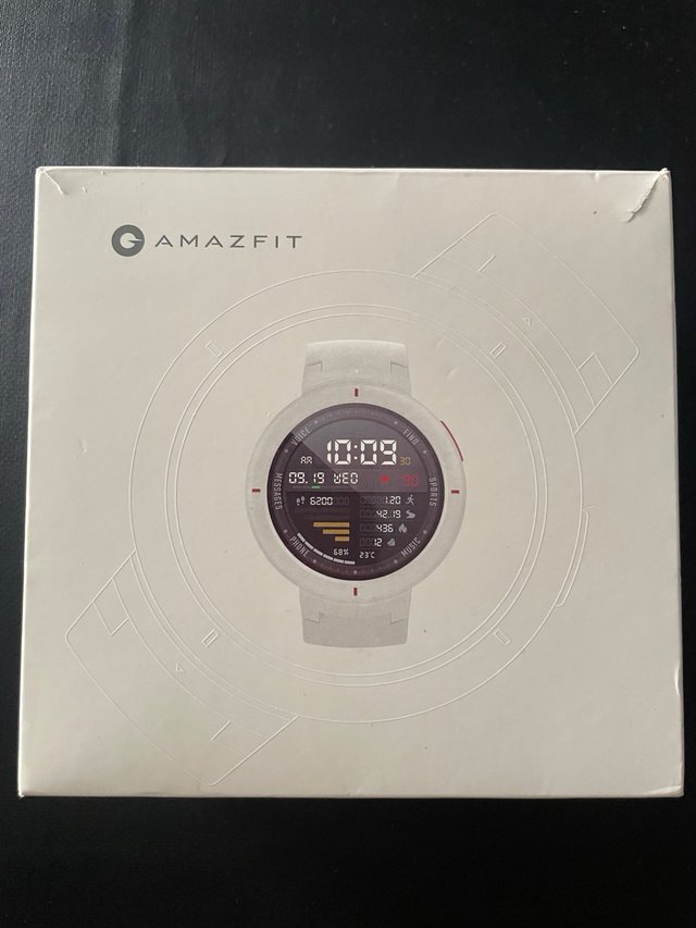 Reloj Amazfit A1811 Blanco y Rojo
