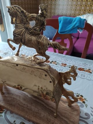 Reloj de sobremesa bronce figura ecuestre
