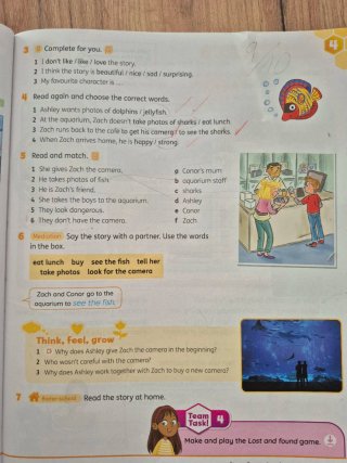World Class 4 Class Book (Spain)