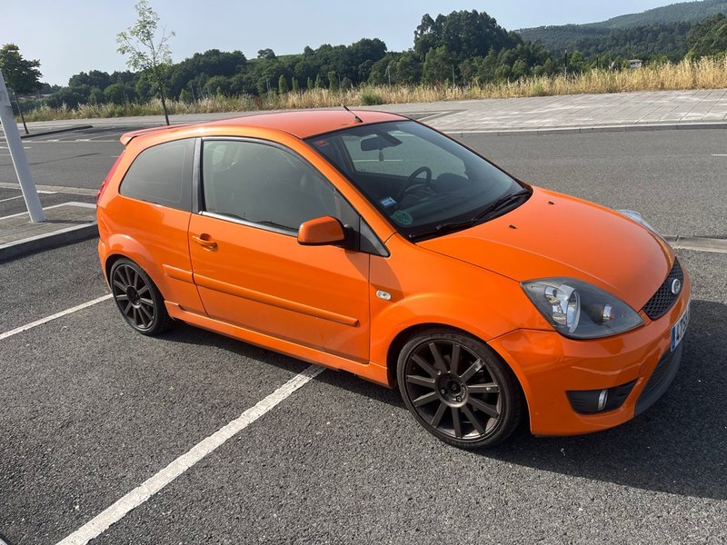 Ford Fiesta ST 2007 - foto 1