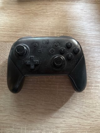 Nintendo Switch Negra + Dock + Mando