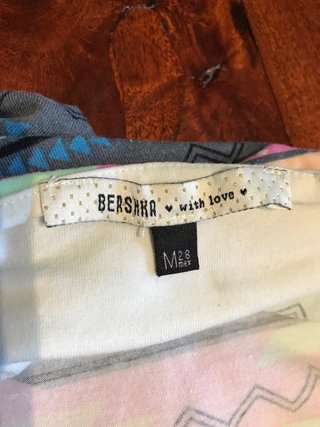 Vestido sin tirantes estampado