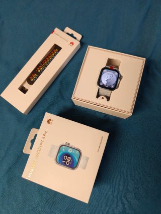 Huawei watch Fit4 pro azul