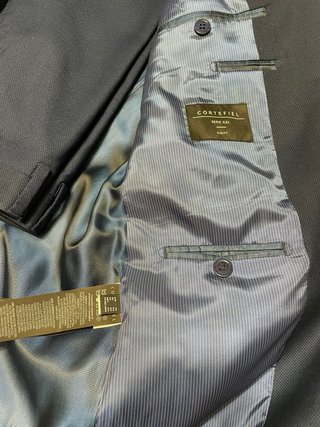 Traje azul hombre