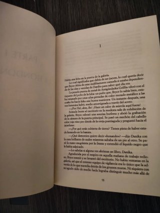Casa de tierra y sangre: Ciudad medialuna 1