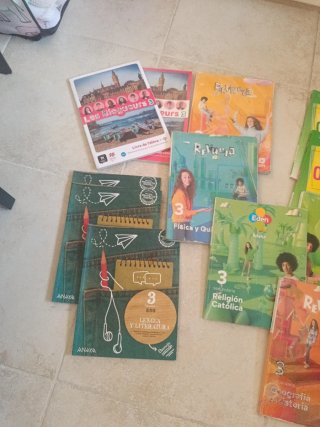 Lote libros 3 eso Diocesano