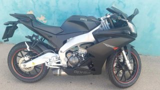 Aprilia RS4 125 Negra