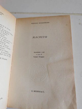 In blocco libri vecchi