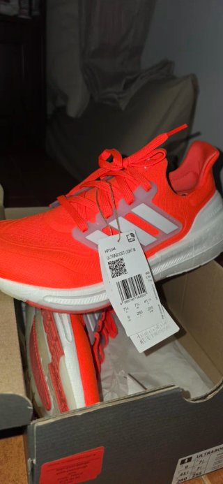 Adidas Ultraboost Light 41 1/3