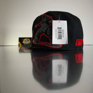 Gorra New Era LA Negra y Roja 7 1/8