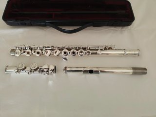 Flauta travesera Yamaha 281