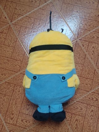 2 Peluche Minion diversi Nuovi mai usati