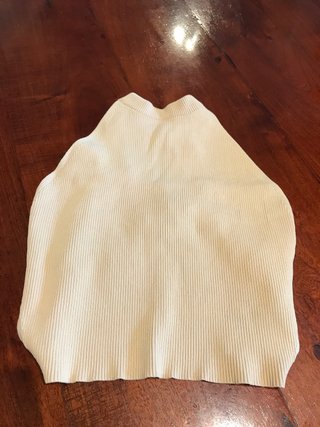 Top beige de tirantes halter